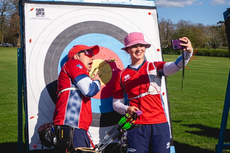 GB's Compound and Recurve Mixed Teams through to tomorrow's gold medal finals!