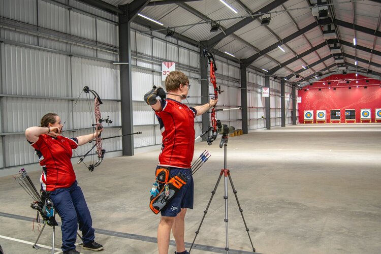 Olympic and Paralympic archers’ stage 24-hour charity shoot