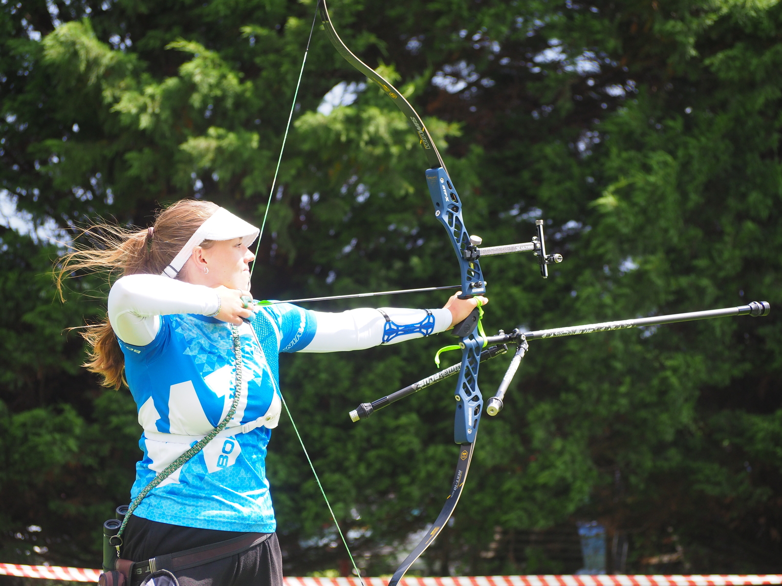 Archers shot in gale force conditions at the National Tour